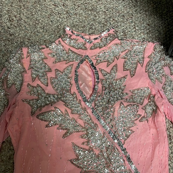 Vintage 100% silk beaded/sequinned gown - Picture 2 of 11